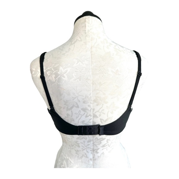 Victoria's Secret Body by Victoria No Wire Plunge Bra Black Size 34D - Picture 3 of 7